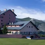 Hotel De 4*