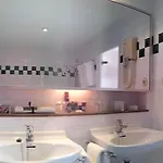 De 4*