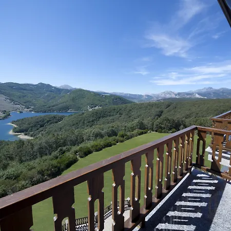 Hotel De 4*