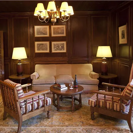 Hotel De 4*