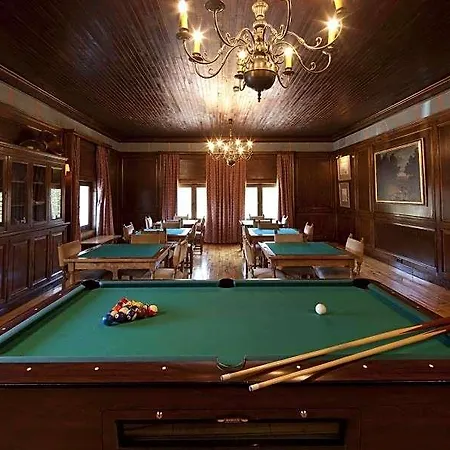 Hotel De 4*